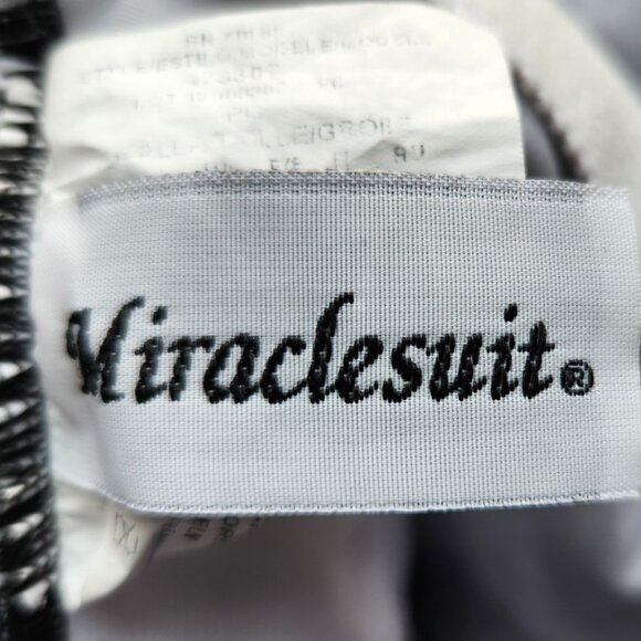 Miraclesuit Size 12 One Piece B&W Polka Dot Swimdress Hip Slimming - Picture 4 of 7